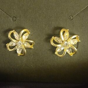 Dainty Gold Flower Rhinestone Earrings